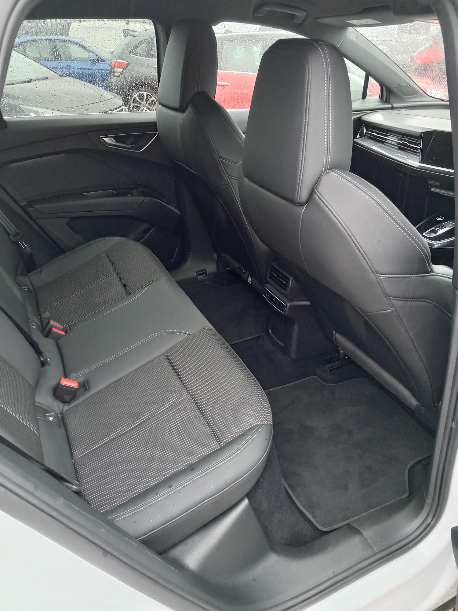 Used Audi Q4 e-tron 2023 for sale - 76819539: Photo 9