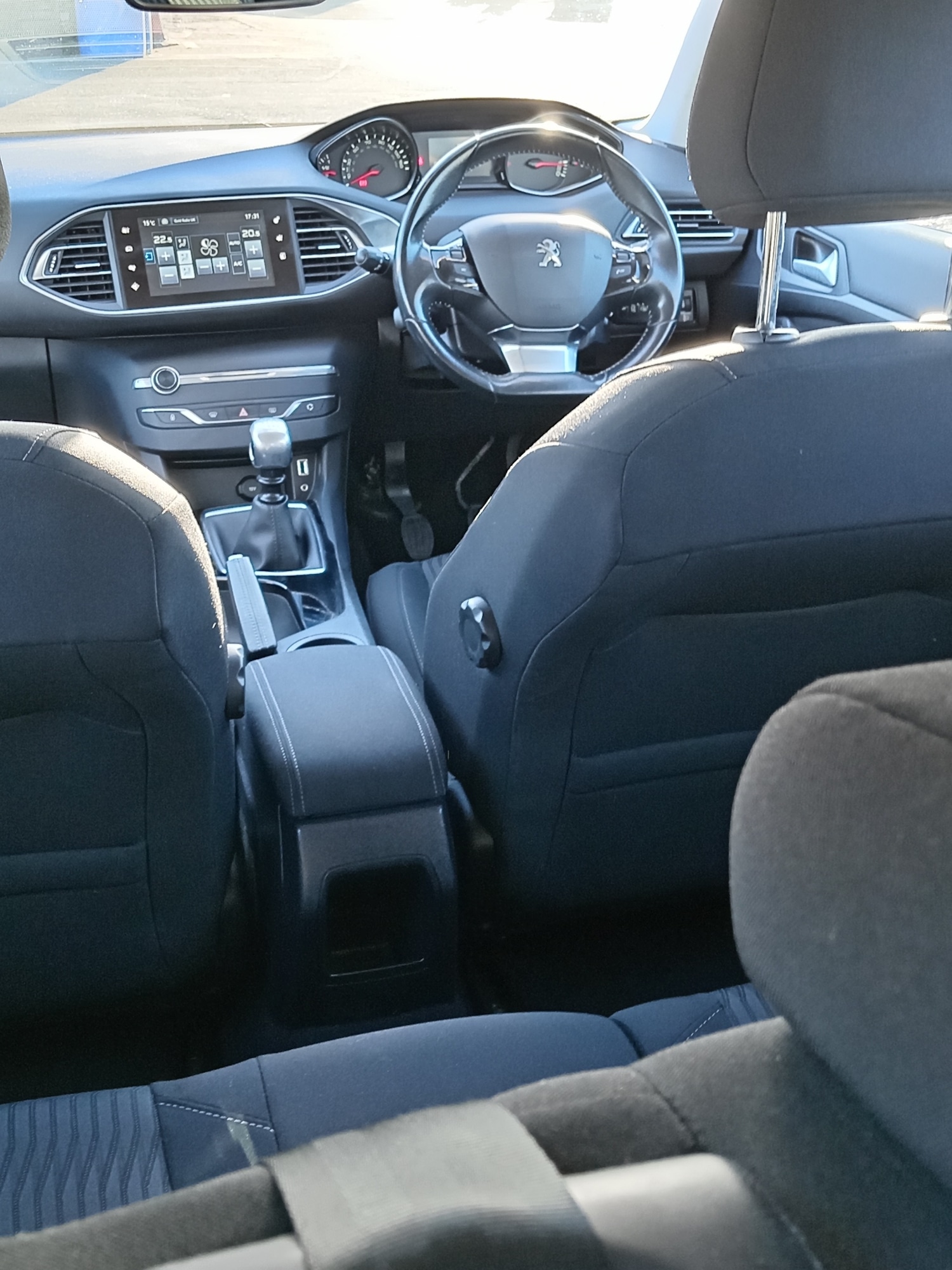 Used Peugeot 308 2017 for sale - 76041376: Photo 11