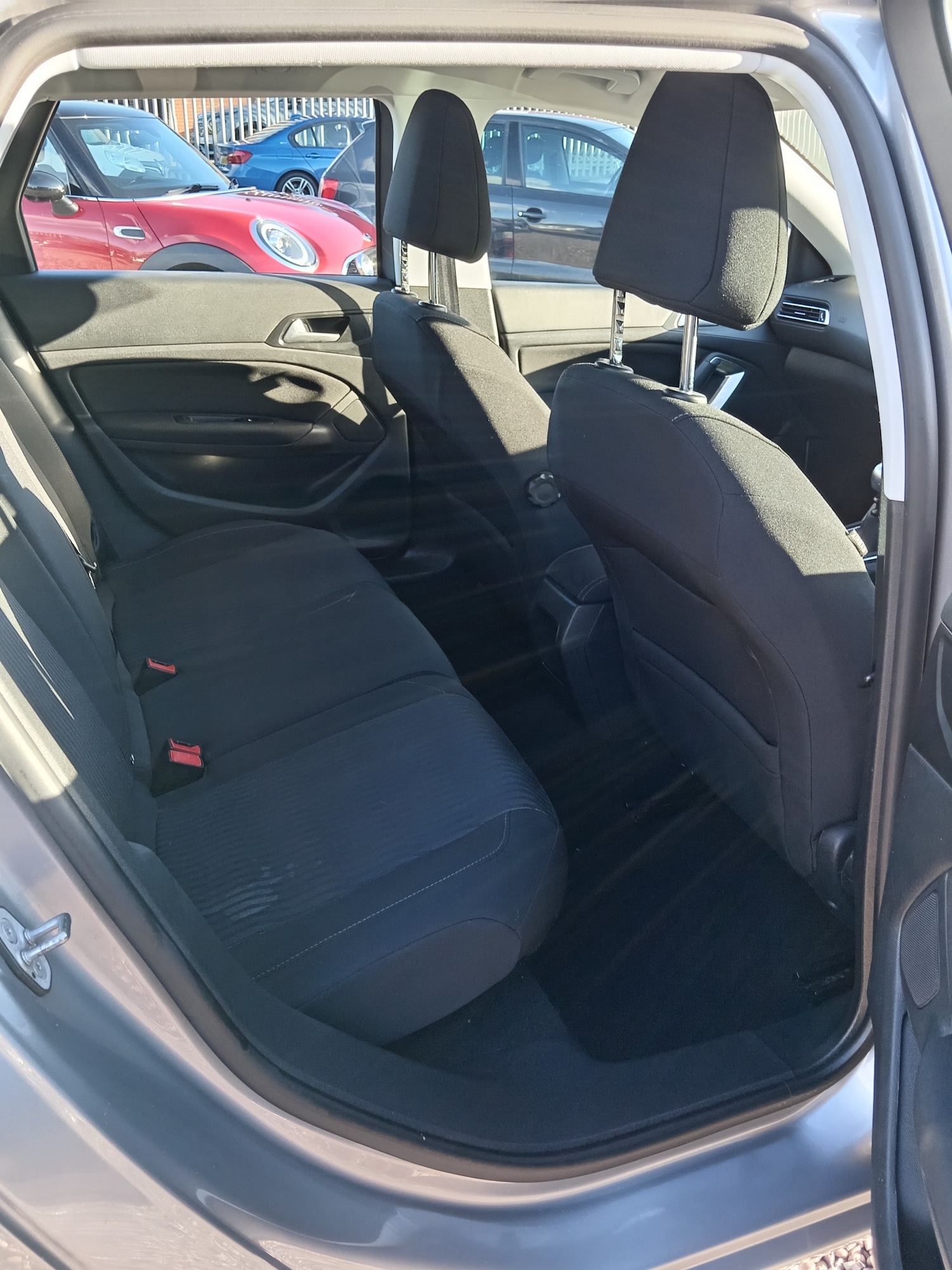 Used Peugeot 308 2017 for sale - 76041376: Photo 9