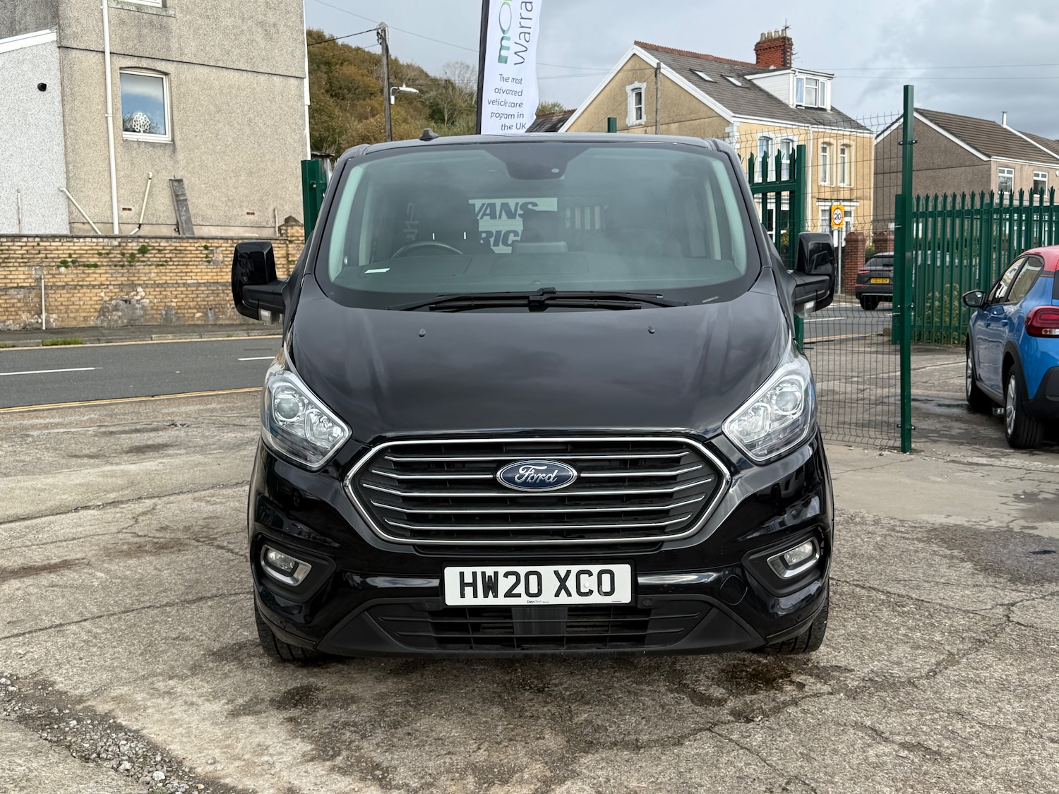 Used Ford Tourneo Custom 2020 for sale - 76292908: Photo 2