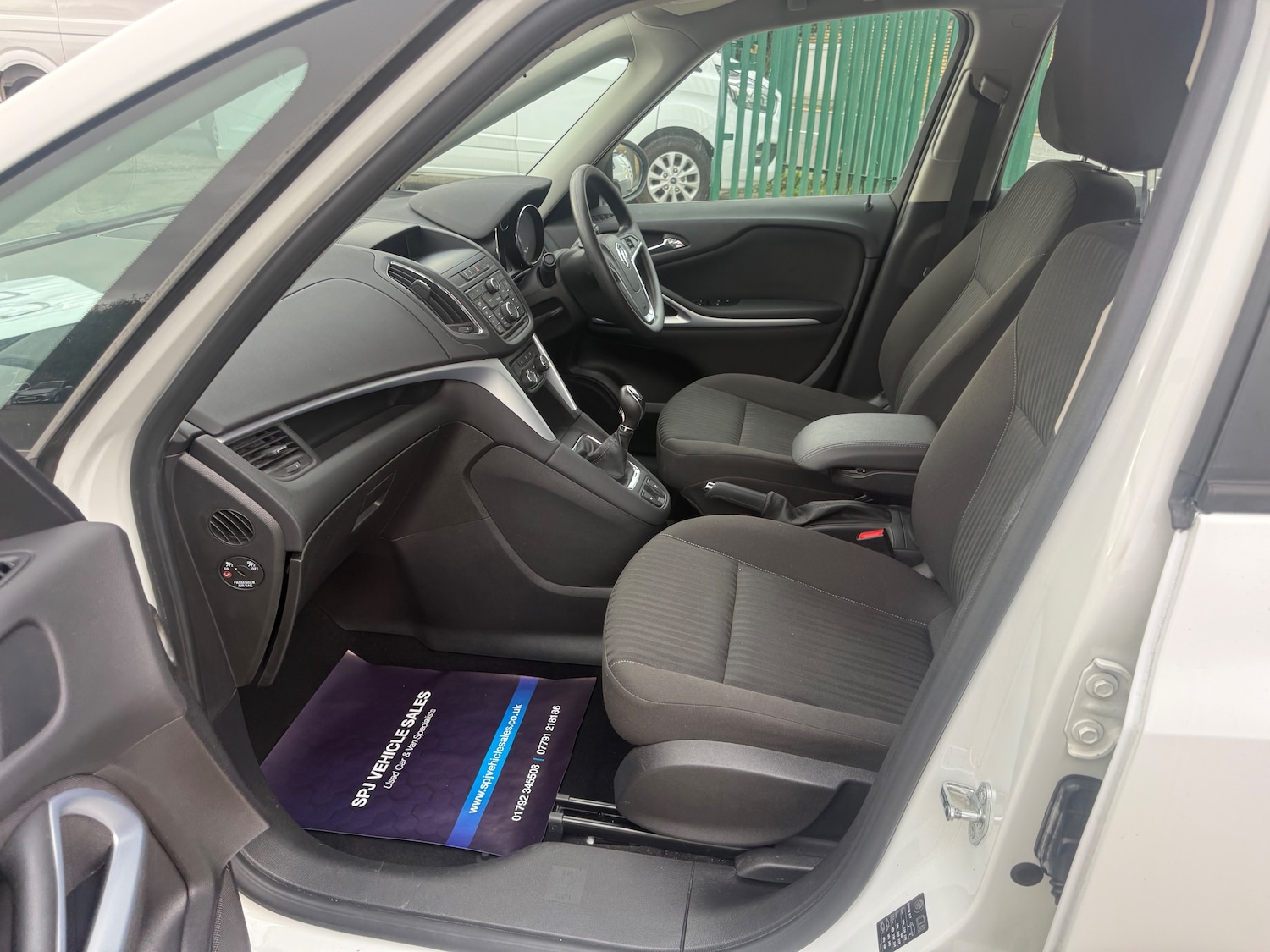 Used Vauxhall Zafira Tourer 2016 for sale - 75999316: Photo 10