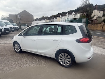 Used Vauxhall Zafira Tourer 2016 for sale - 75999316: Photo 4