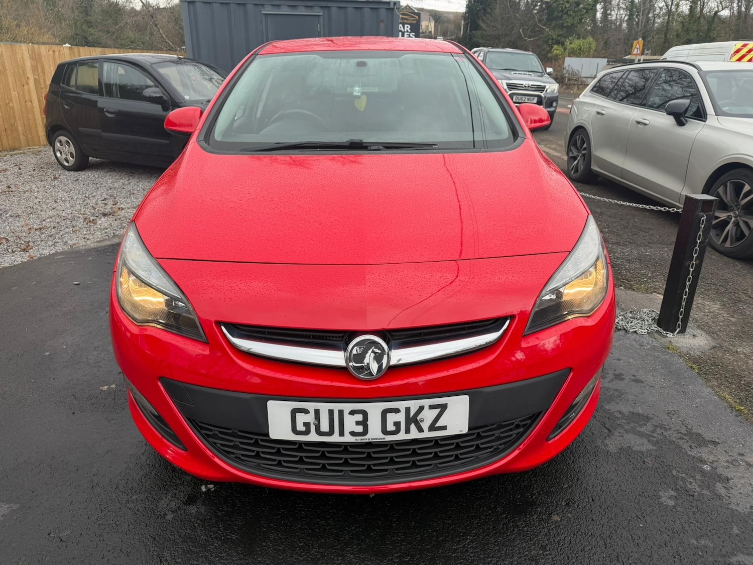 Used Vauxhall Astra 2013 for sale - 77420725: Photo 2