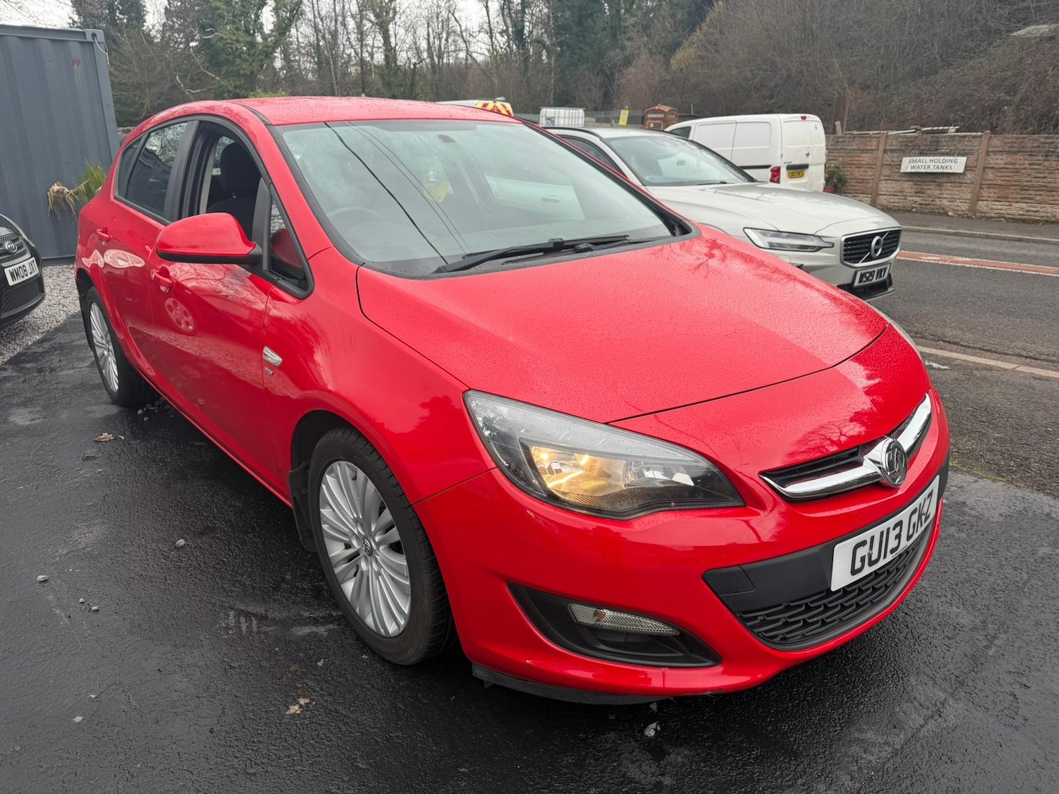 Used Vauxhall Astra 2013 for sale - 77420725: Photo 3