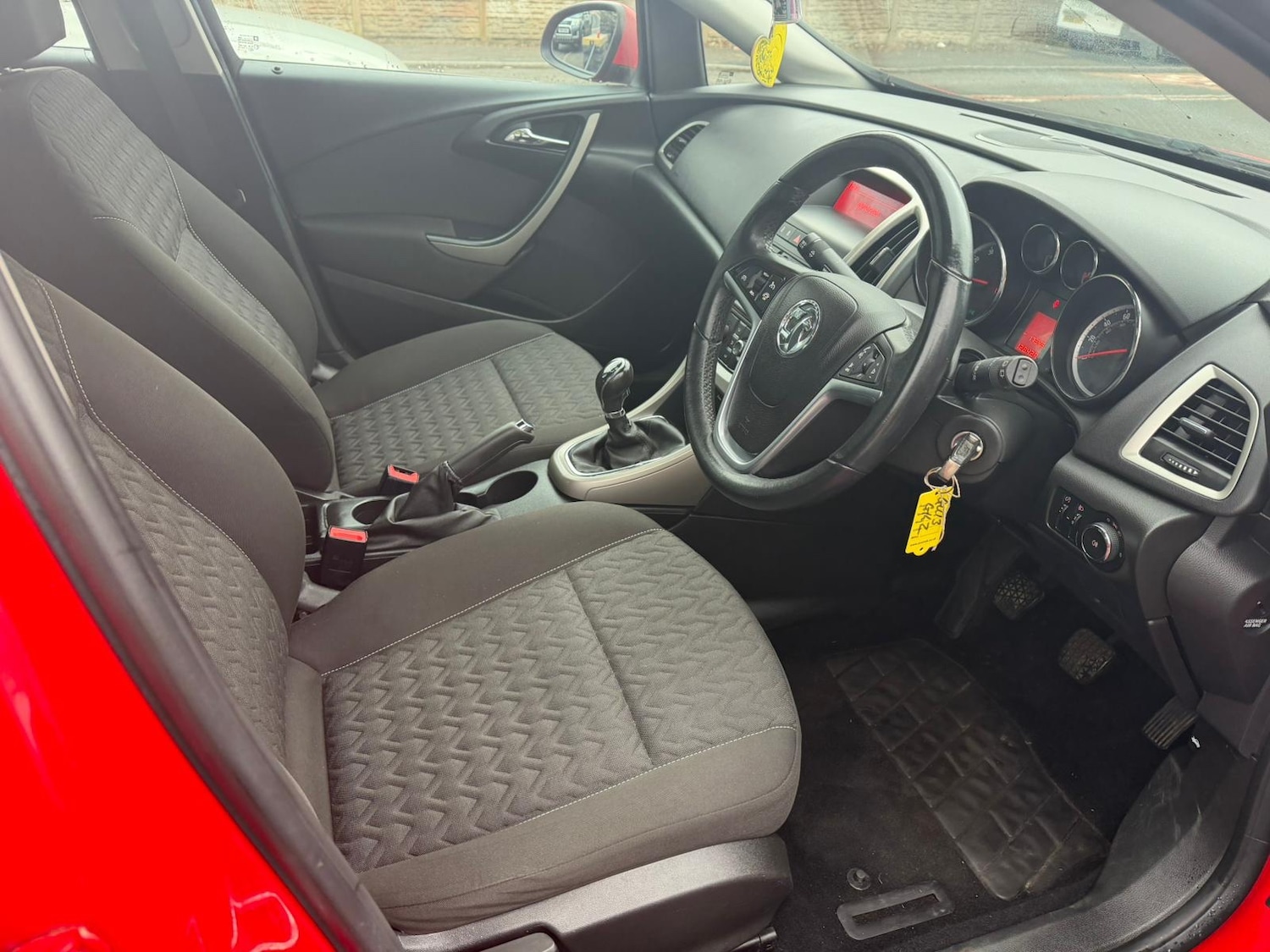 Used Vauxhall Astra 2013 for sale - 77420725: Photo 5