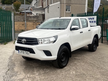Used Toyota Hilux 2019 for sale - 76198327: Photo