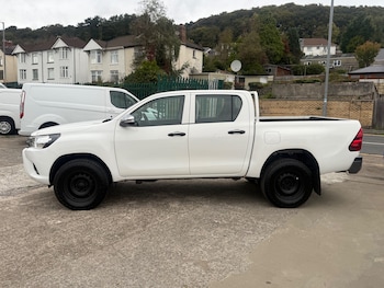 Used Toyota Hilux 2019 for sale - 76198327: Photo