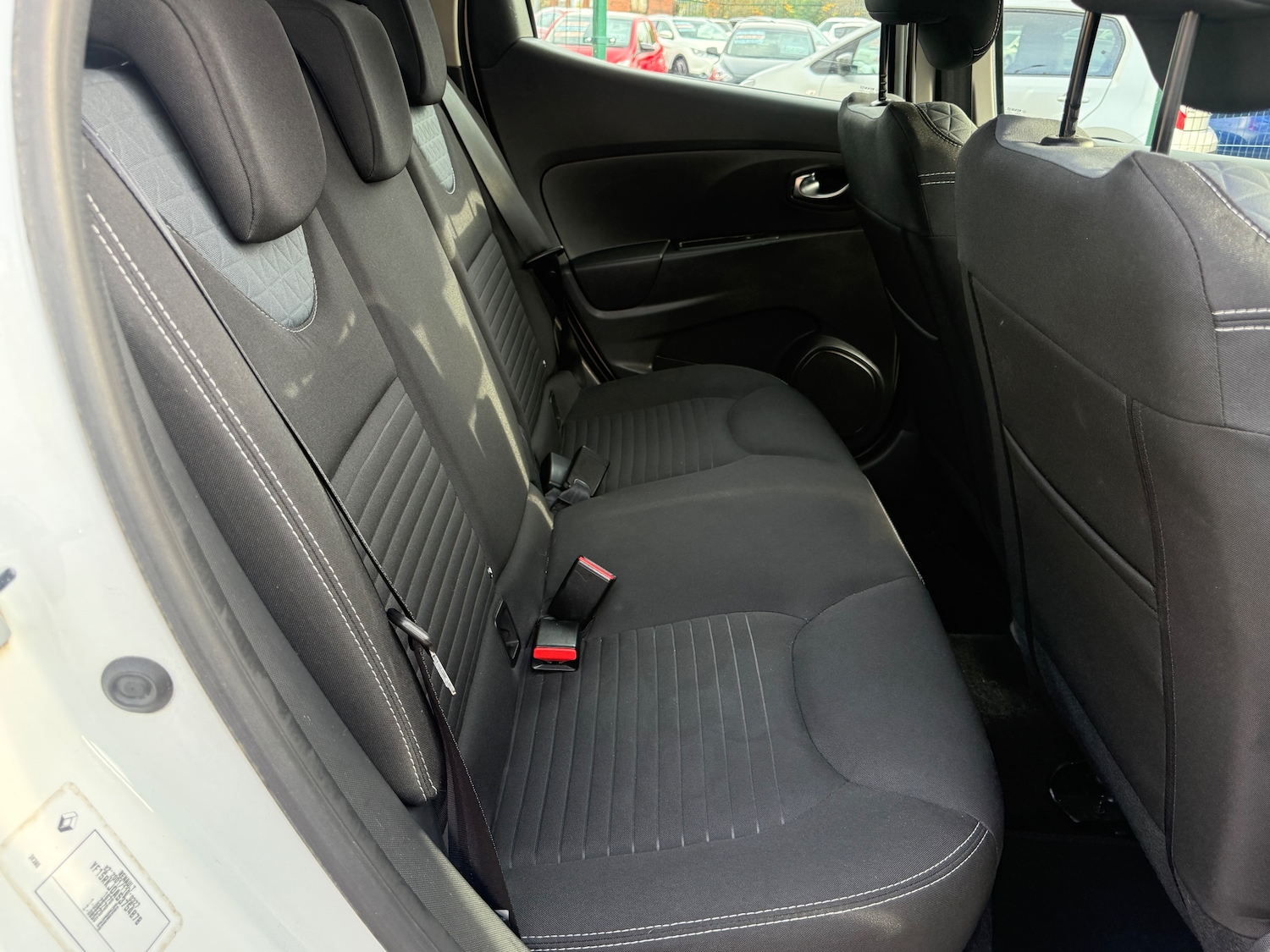 Used Renault Clio 2015 for sale - 76480826: Photo 10