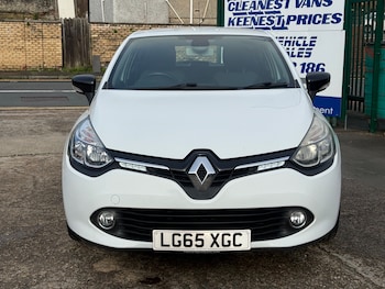 Used Renault Clio 2015 for sale - 76480826: Photo