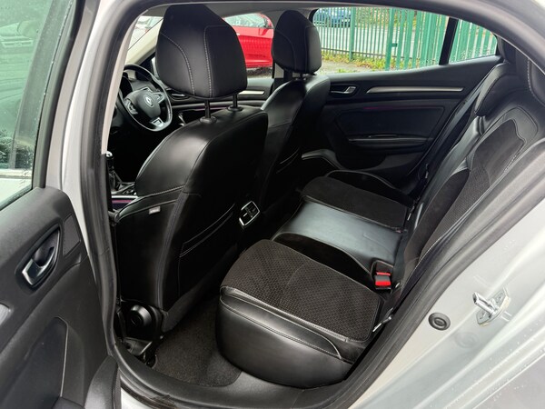 Used Renault Megane 2017 for sale - 76330389: Photo 8