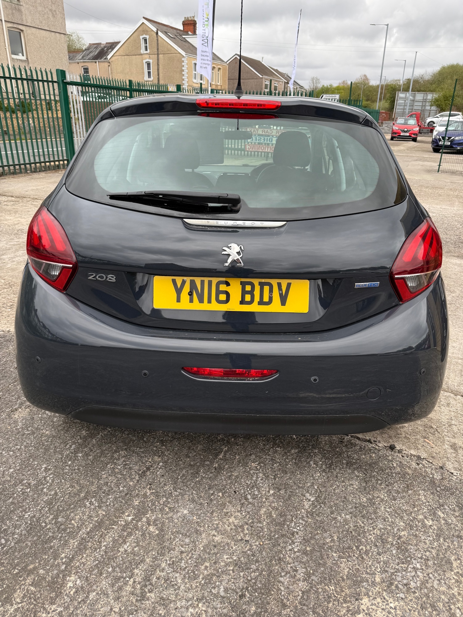 Used Peugeot 208 2016 for sale - 78217985: Photo 3