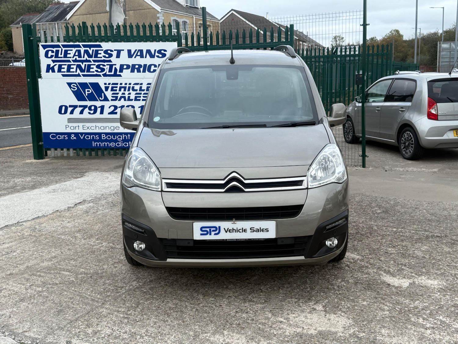 Used Citroen Berlingo 2018 for sale - 76186888: Photo 2