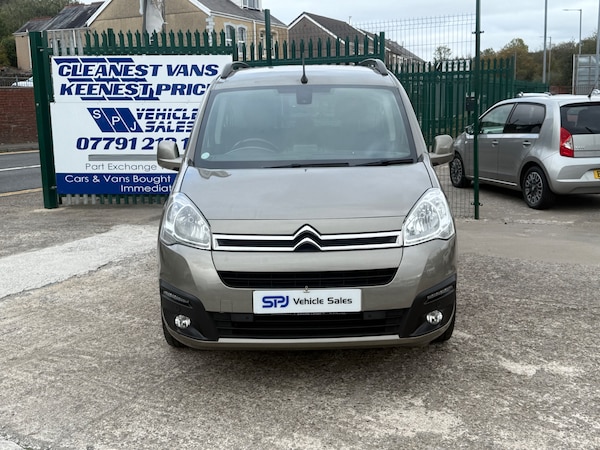 Used Citroen Berlingo 2018 for sale - 76186888: Photo 2