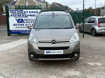 Used Citroen Berlingo 2018 for sale - 76186888: Photo 2