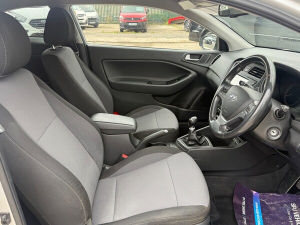 Used Hyundai i20 2015 for sale - 75216352: Photo 11