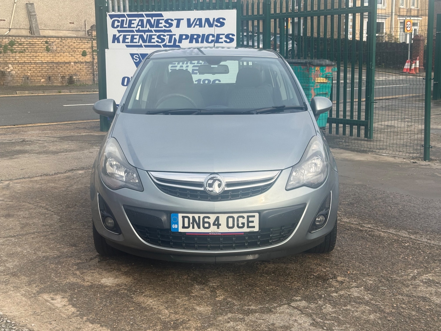 Used Vauxhall Corsa 2014 for sale - 76569320: Photo 2