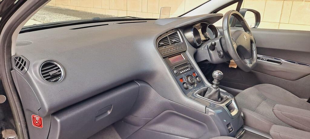 Used Peugeot 5008 2011 for sale - 78134802: Photo 15