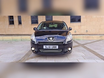 Used Peugeot 5008 2011 for sale - 78134802: Photo