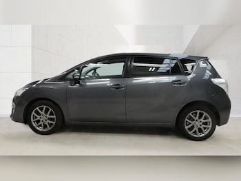 Used Toyota Verso 2013 for sale - 79037361: Photo