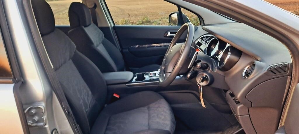 Used Peugeot 3008 2011 for sale - 76627376: Photo 17