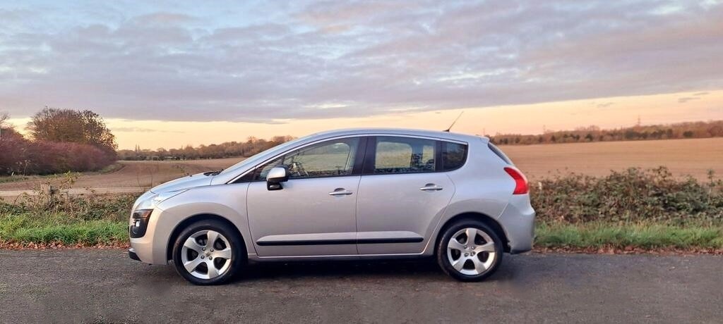 Used Peugeot 3008 2011 for sale - 76627376: Photo 4