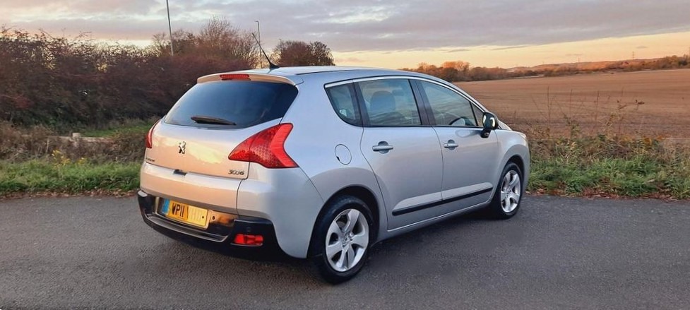 Used Peugeot 3008 2011 for sale - 76627376: Photo 7