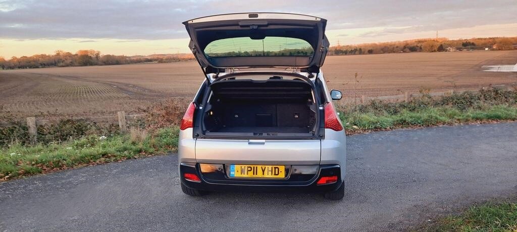 Used Peugeot 3008 2011 for sale - 76627376: Photo 9