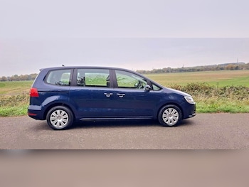Used Volkswagen Sharan 2011 for sale - 76265806: Photo 3