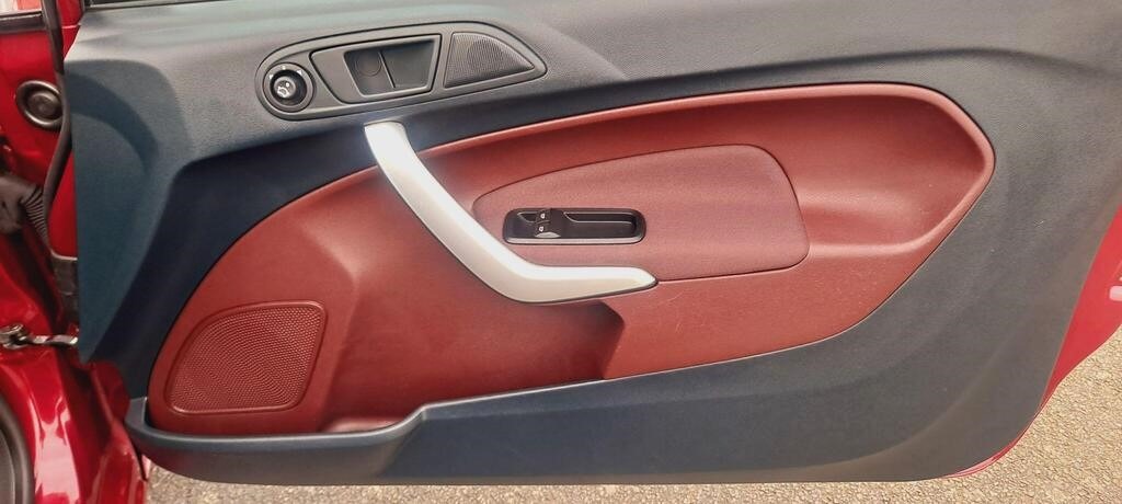 Used Ford Fiesta 2010 for sale - 77735456: Photo 19