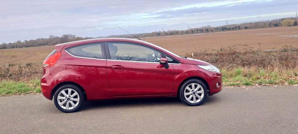 Used Ford Fiesta 2010 for sale - 77735456: Photo 4