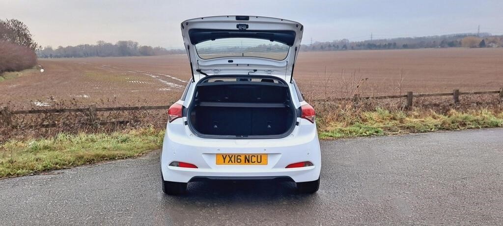 Used Hyundai i20 2016 for sale - 77392723: Photo 11