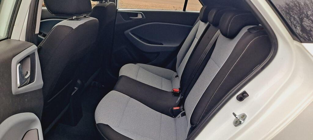 Used Hyundai i20 2016 for sale - 77392723: Photo 15