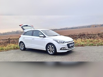 Used Hyundai i20 2016 for sale - 77392723: Photo