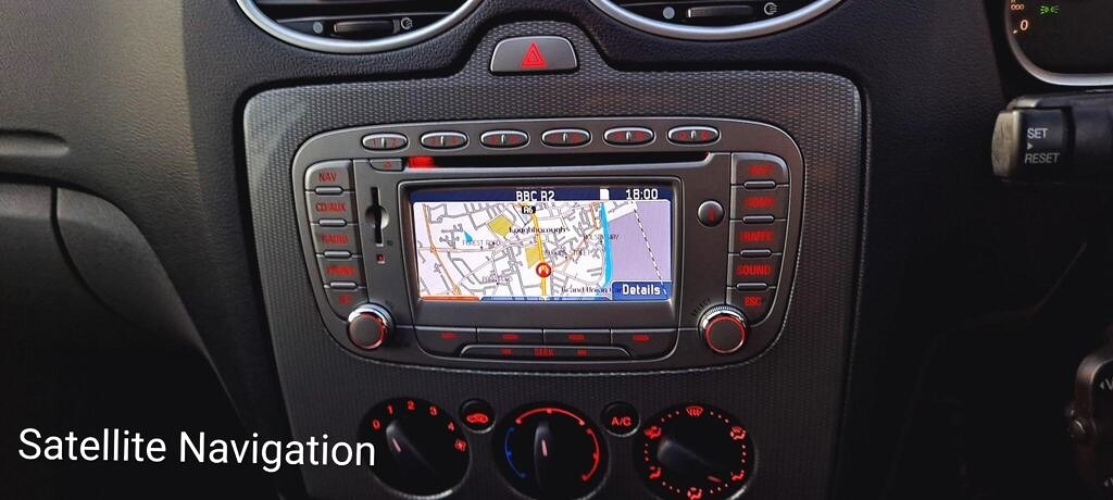 Used Ford Focus 2010 for sale - 77952210: Photo 13