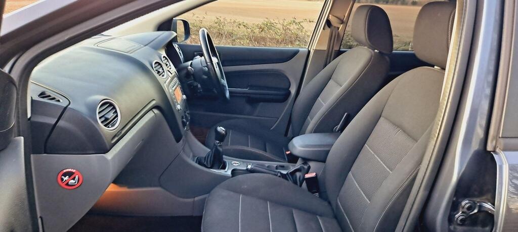 Used Ford Focus 2010 for sale - 77952210: Photo 16