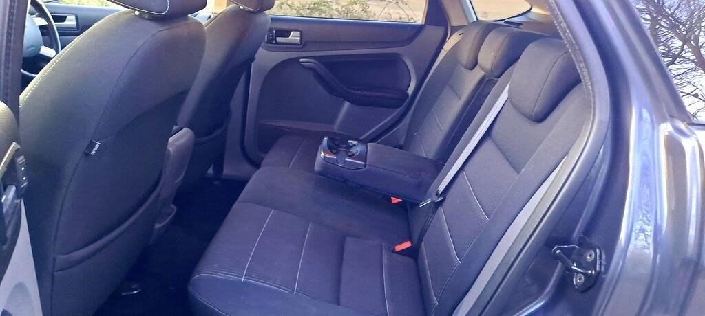 Used Ford Focus 2010 for sale - 77952210: Photo 19