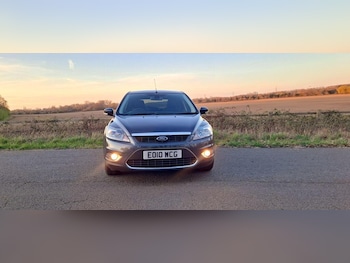 Used Ford Focus 2010 for sale - 77952210: Photo