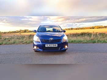 Used Toyota Verso 2012 for sale - 75922345: Photo
