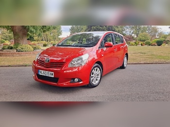 Used Toyota Verso 2010 for sale - 75594332: Photo