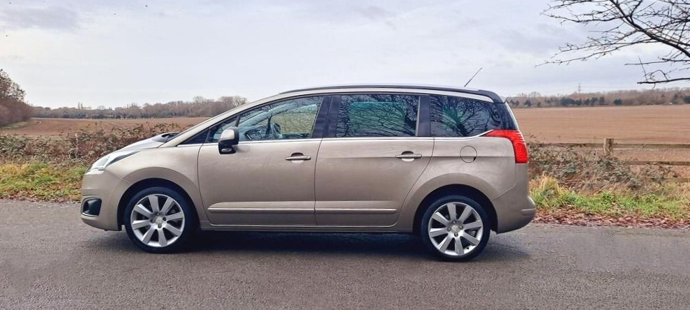 Used Peugeot 5008 2016 for sale - 77127610: Photo 4