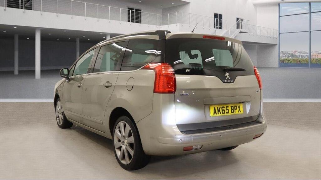 Used Peugeot 5008 2016 for sale - 77127610: Photo 5