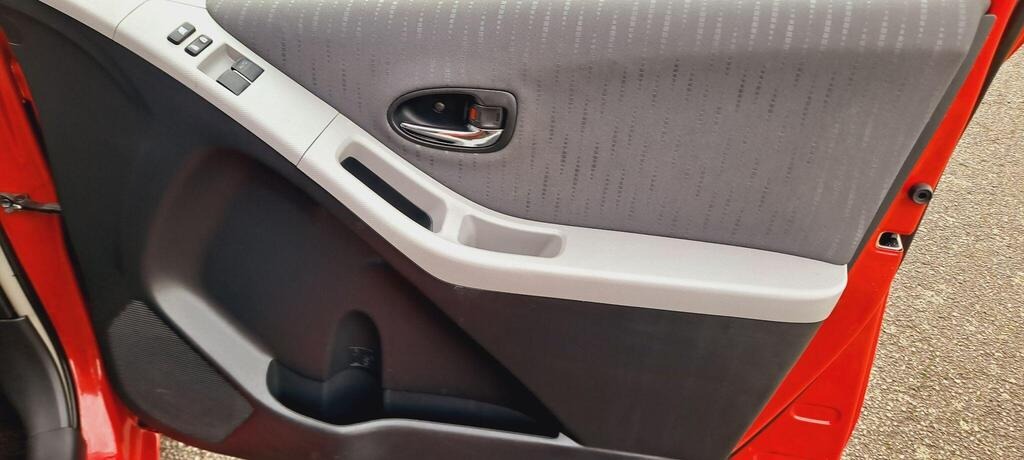 Used Toyota Yaris 2009 for sale - 76395016: Photo 9