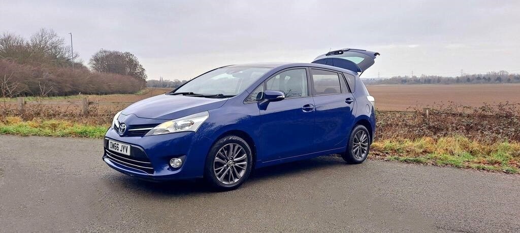 Used Toyota Verso 2017 for sale - 77393967: Photo 10