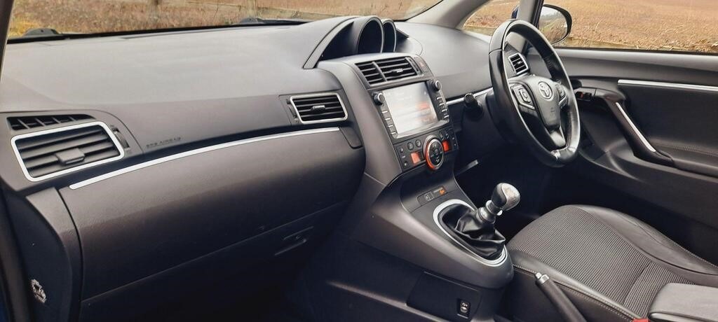 Used Toyota Verso 2017 for sale - 77393967: Photo 15