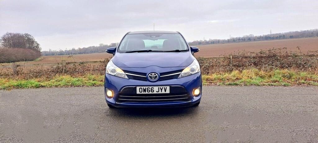 Used Toyota Verso 2017 for sale - 77393967: Photo 3