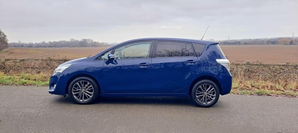 Used Toyota Verso 2017 for sale - 77393967: Photo 4