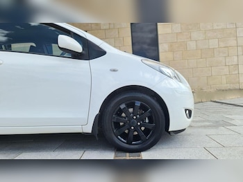 Used Toyota Yaris 2011 for sale - 75920466: Photo
