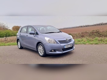 Used Toyota Verso 2010 for sale - 78488343: Photo