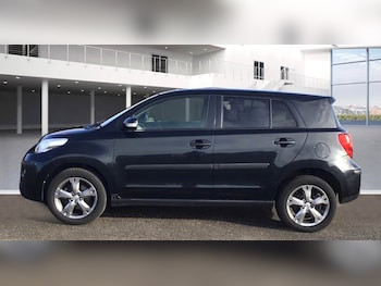 Used Toyota Urbancruiser 2012 for sale - 76466660: Photo