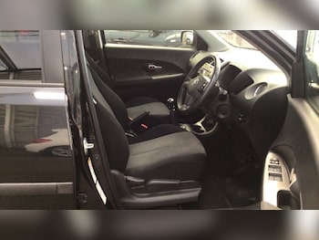 Used Toyota Urbancruiser 2012 for sale - 76466660: Photo